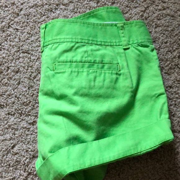 Lily Pulitzer shorts - Picture 3 of 4